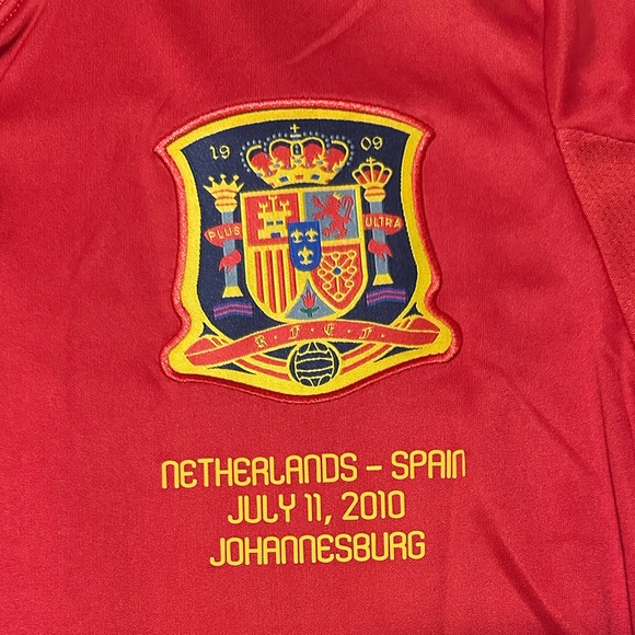 2010 Spain World Cup final home kit. Sergio Ramos soccer football jersey. NWT - Picture 3 of 4